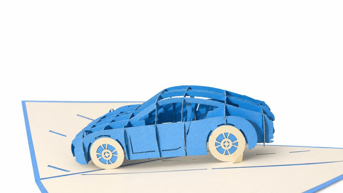 Urheiluauto 3D pop-up-kortti – autonystävälle ja ajokortin saajalle – kuva 2