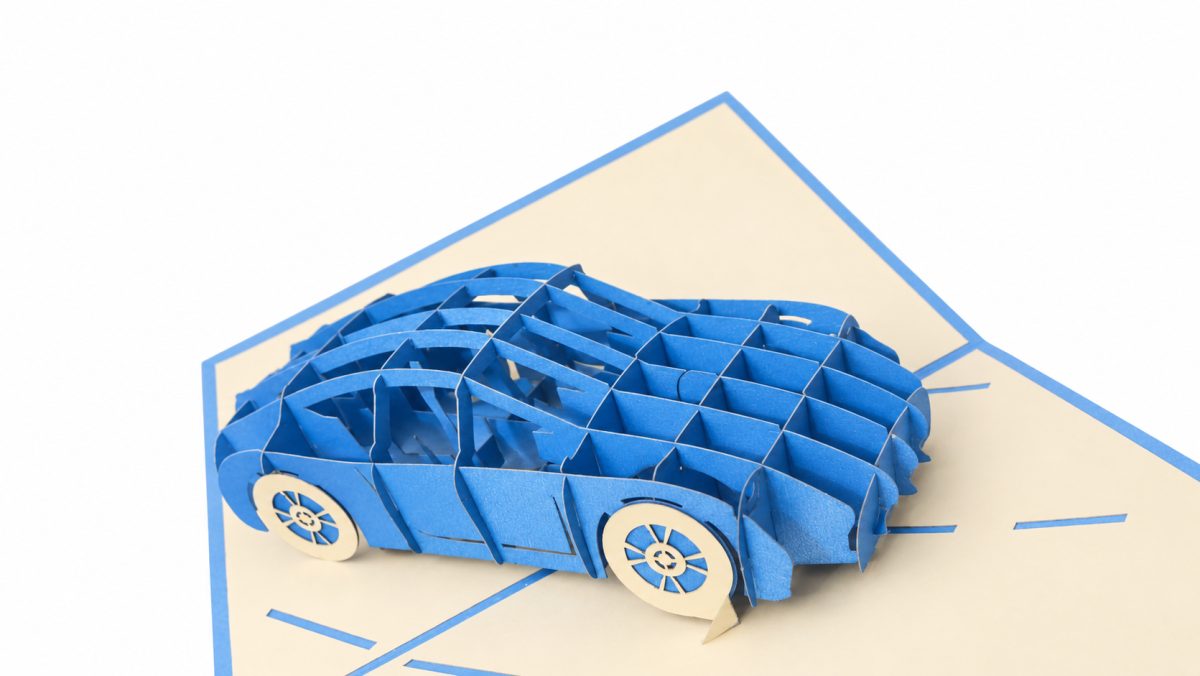 Urheiluauto 3D pop-up-kortti – autonystävälle ja ajokortin saajalle