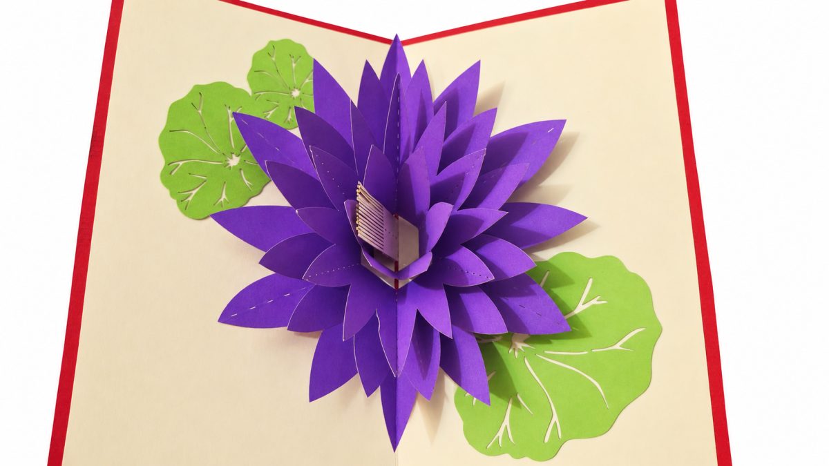 Violetti lumme 3D pop-up-kortti – syntymäpäivään, kiitokseksi ja äitienpäiväksi – kuva 2